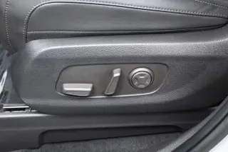 Kia Carnival Hybrid 2025 EX 4 puertas Mini-Van