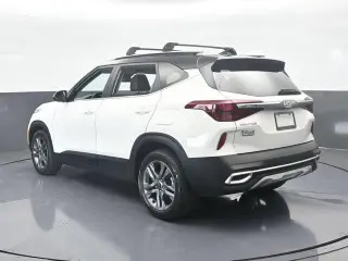 Kia Seltos 2023 S 4dr SUV