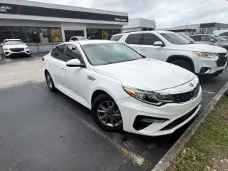 Kia Optima 2019 S 4dr Sedán