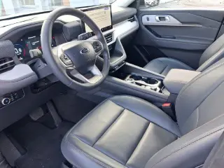 Ford Explorer 2025 Active 4 SUV