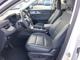 Ford Explorer 2025 Active 4 SUV
