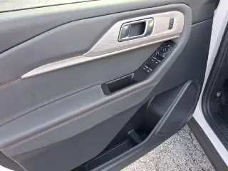 Ford Explorer 2025 Active 4 SUV