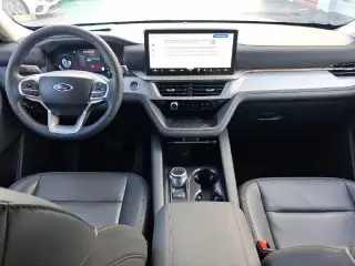 Ford Explorer 2025 Active 4 SUV