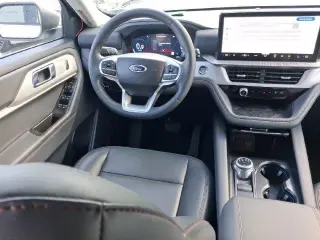 Ford Explorer 2025 Active 4 SUV