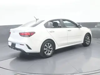 Kia Rio 2022 S 4dr Sedán