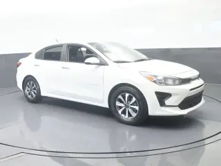 Kia Rio 2022 S 4dr Sedán