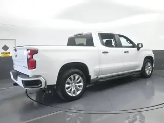 Chevrolet Silverado 1500 Limited 2022 4x2 Custom 4dr Crew Cab 5.8 ft. SB