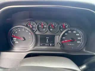 Chevrolet Silverado 1500 2022 4x2 Custom 4dr Crew Cab 5.8 ft. SB
