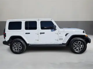 Jeep Wrangler 2024 4x4 Sahara 4dr SUV