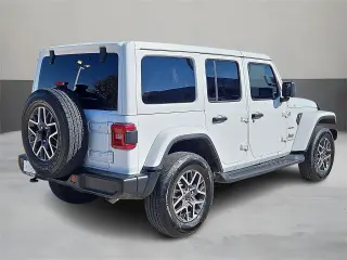 Jeep Wrangler 2024 4x4 Sahara 4dr SUV