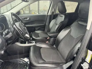 Jeep Compass 2021 Latitude 4dr SUV