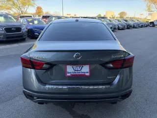 Nissan Altima 2020 2.0 Platinum 4dr Sedán