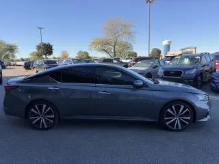 Nissan Altima 2020 2.0 Platinum 4dr Sedán