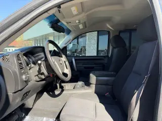 Chevrolet Silverado 2500HD 2010 4x4 LT 4dr Crew Cab SB