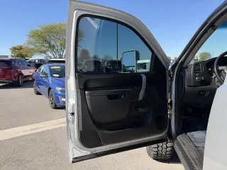 Chevrolet Silverado 2500HD 2010 4x4 LT 4dr Crew Cab SB