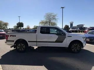 Ford F-150 2018 4x4 Lariat 4dr SuperCab 6.5 ft. SB