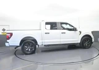 Ford F-150 2025 4x4 STX 4dr SuperCrew 5.5 ft. SB