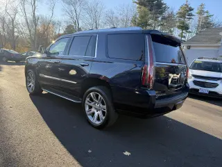 2018 Cadillac Escalade LUXURY