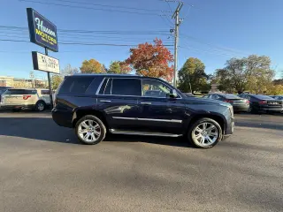 2018 Cadillac Escalade LUXURY