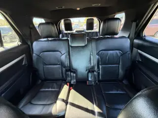 2016 Ford Explorer FWD 4dr XLT