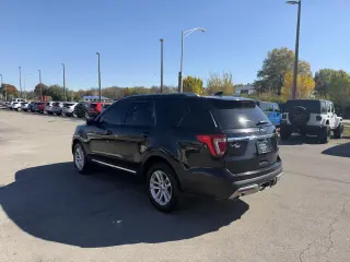 2016 Ford Explorer FWD 4dr XLT