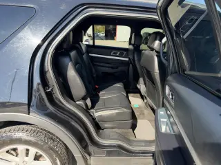 2016 Ford Explorer FWD 4dr XLT