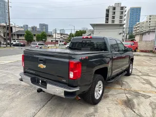 2018 Chevrolet Silverado 1500 4WD Crew Cab 143.5" LTZ w/1LZ