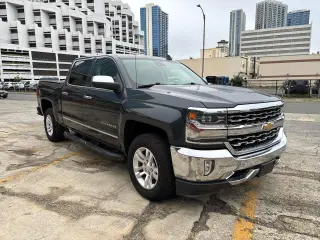 2018 Chevrolet Silverado 1500 4WD Crew Cab 143.5" LTZ w/1LZ