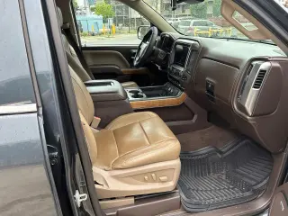 2018 Chevrolet Silverado 1500 4WD Crew Cab 143.5" LTZ w/1LZ