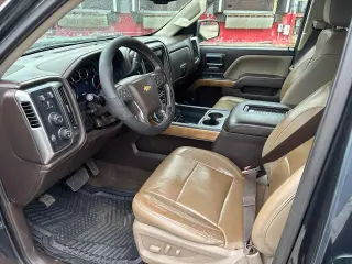 2018 Chevrolet Silverado 1500 4WD Crew Cab 143.5" LTZ w/1LZ
