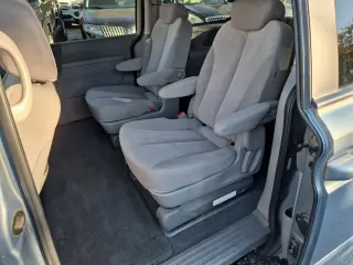 2009 Kia Sedona EX LWB
