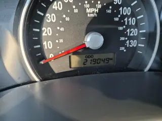 2009 Kia Sedona EX LWB