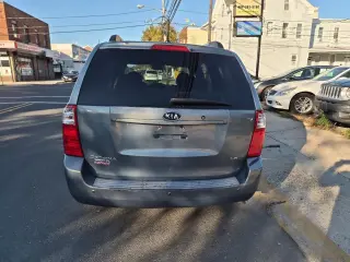 2009 Kia Sedona EX LWB