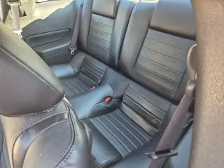 2006 Ford Mustang GT Deluxe Coupe