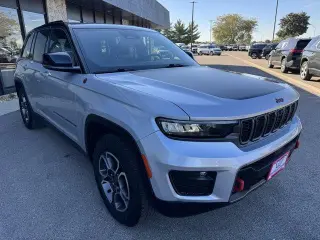 Jeep Grand Cherokee 2022 4x4 Trailhawk 4dr SUV (lanzamiento a mitad de año)