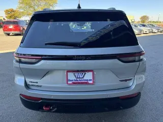 Jeep Grand Cherokee 2022 4x4 Trailhawk 4dr SUV (lanzamiento a mitad de año)