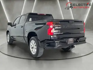 Chevrolet Silverado 1500 2022 4x2 Custom 4dr Crew Cab 5.8 ft. SB