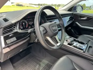 Audi Q8 2023 AWD quattro Premium 55 TFSI 4dr SUV
