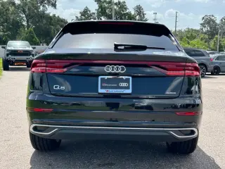 Audi Q8 2023 AWD quattro Premium 55 TFSI 4dr SUV