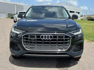 Audi Q8 2023 AWD quattro Premium 55 TFSI 4dr SUV