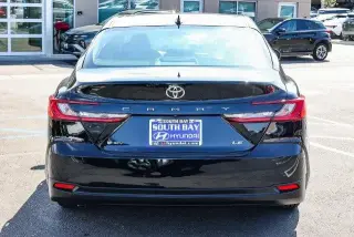 Toyota Camry 2025 SE Sedán 4 puertas