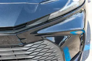 Toyota Camry 2025 SE Sedán 4 puertas