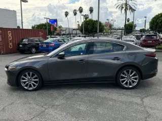 Mazda Mazda3 Sedán 2019 Premium 4dr Sedán