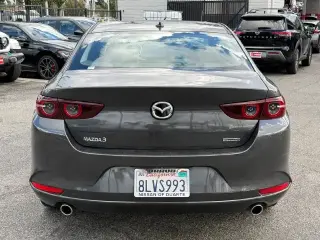 Mazda Mazda3 Sedán 2019 Premium 4dr Sedán