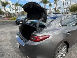 Mazda Mazda3 Sedán 2019 Premium 4dr Sedán
