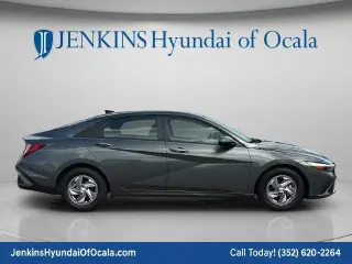 Hyundai ELANTRA 2025 SE 4dr Sedán