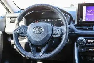 Toyota RAV4 2025 AWD XLE 4dr SUV