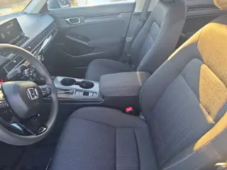 Honda Civic 2026 LX 4dr Sedán