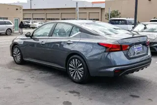 Nissan Altima 2025 2.5 SV 4dr Sedán