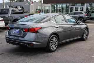 Nissan Altima 2025 2.5 SV 4dr Sedán